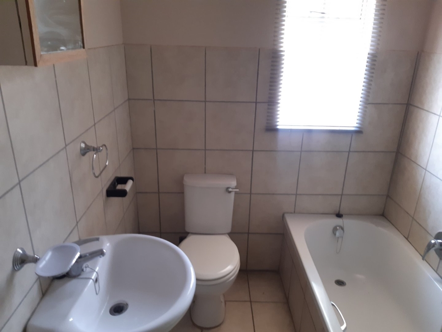 2 Bedroom Property for Sale in Bult South North West